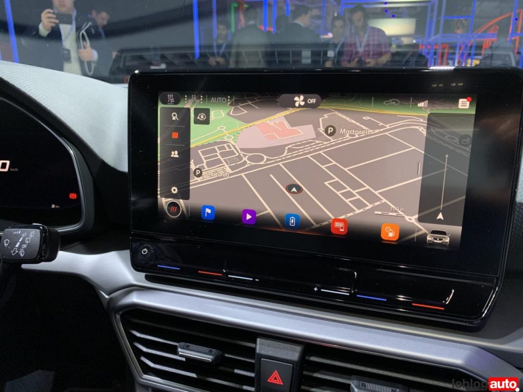 hd-voici_la_nouvelle_seat_leon_en_live_1-31