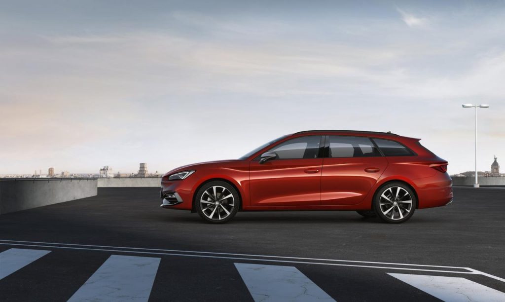 hd-voici_la_nouvelle_seat_leon_en_live_2-10