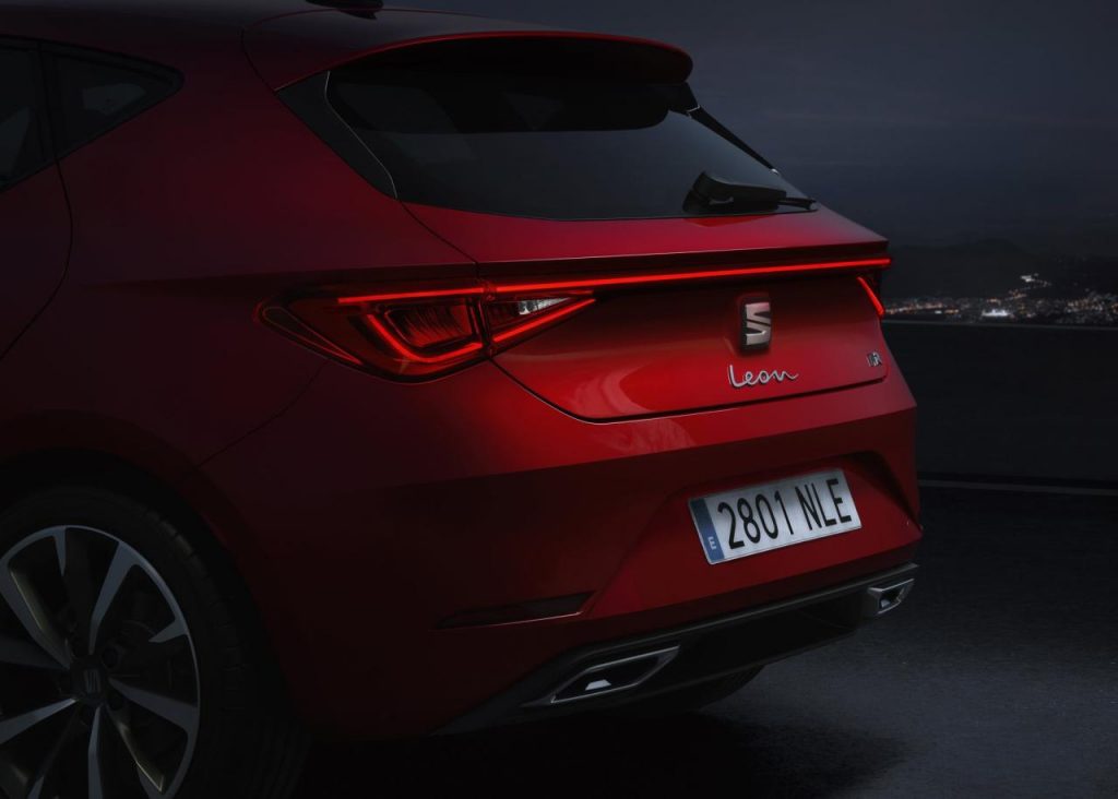 hd-voici_la_nouvelle_seat_leon_en_live_2