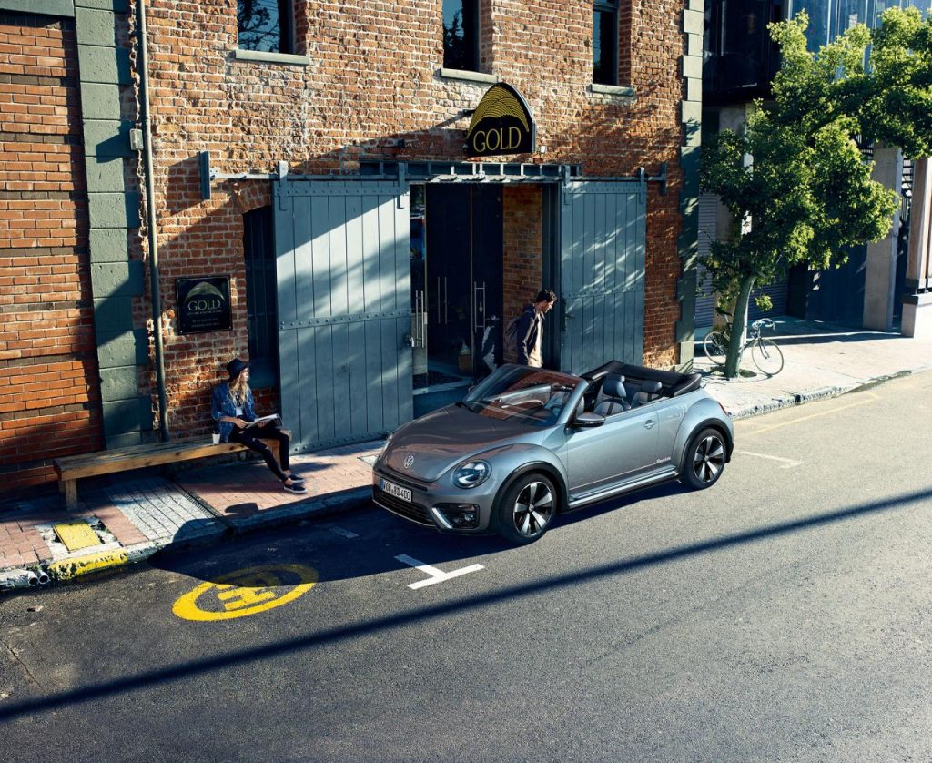 hd-volkswagen_beetle_trs_lgre_volution_1-5