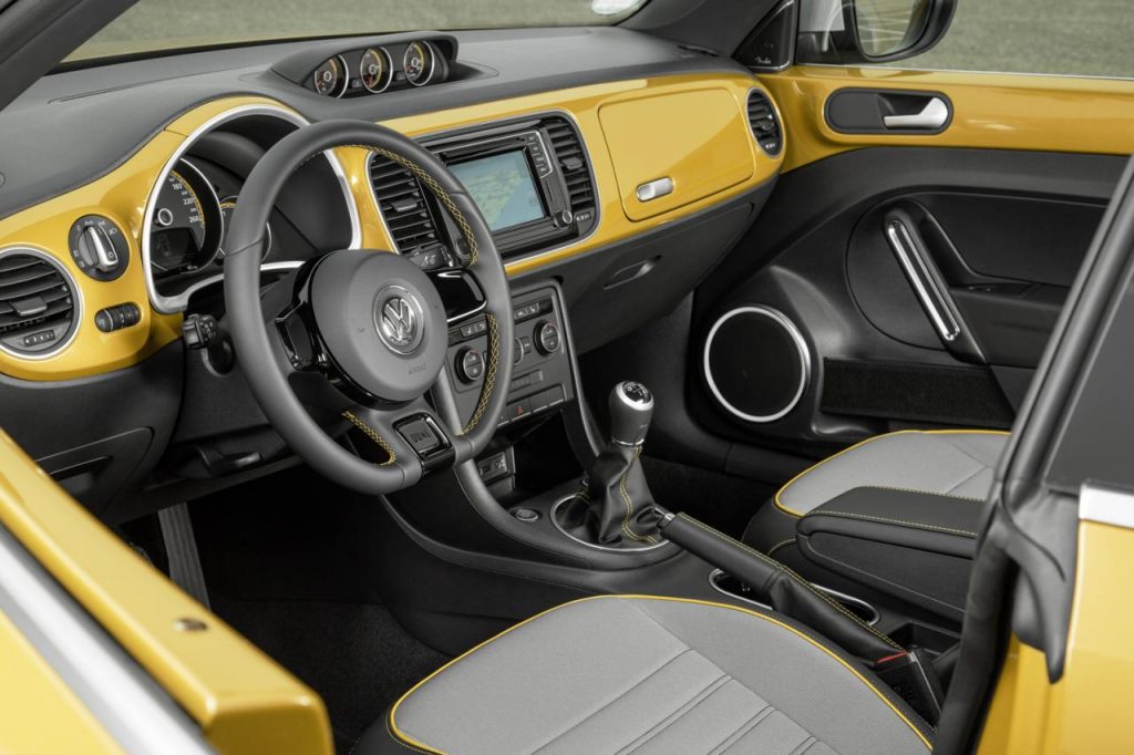 hd-volkswagen_dtaille_la_gamme_de_la_coccinelle_dune_1-3