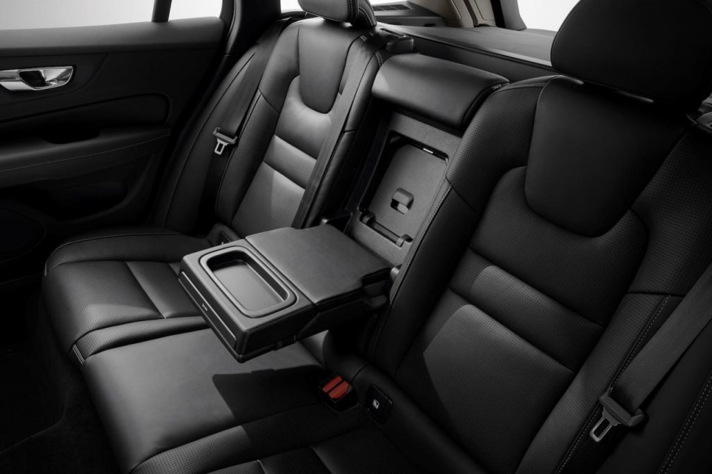 hd-volvo_v60_nouvelle_rfrence_2-47