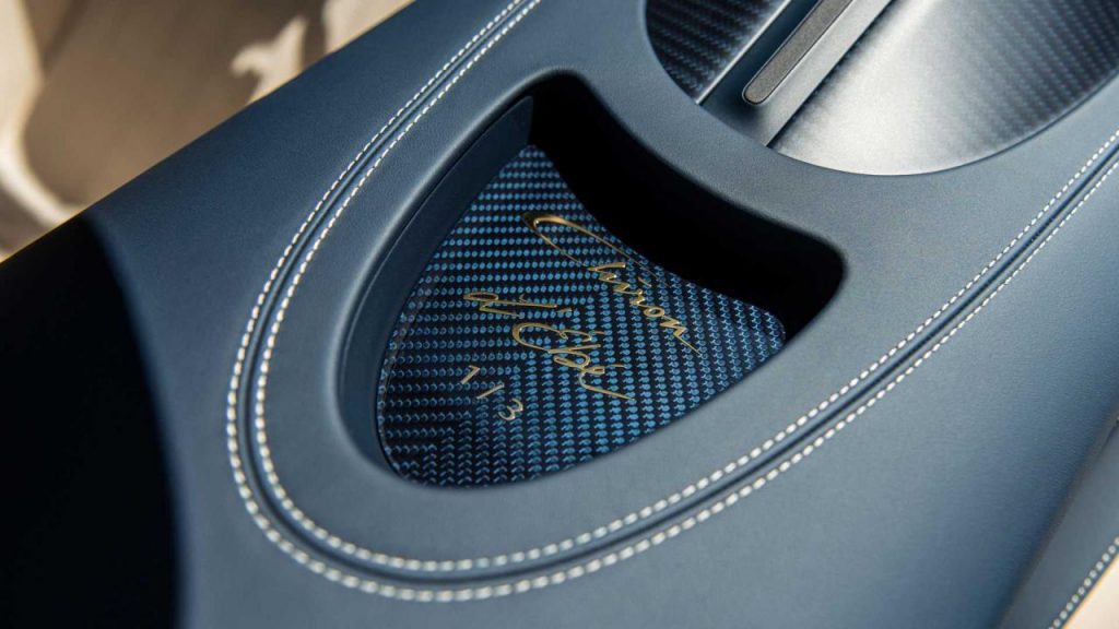hd-bugatti-chiron-l-ebe-15
