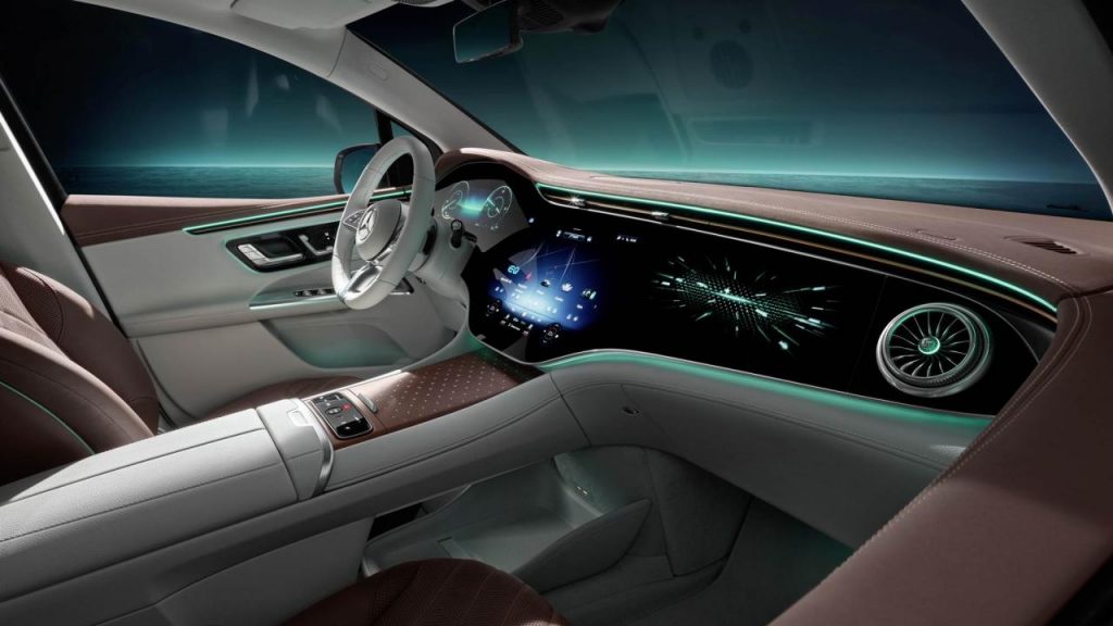 hd-mercedes-eqe-suv-2