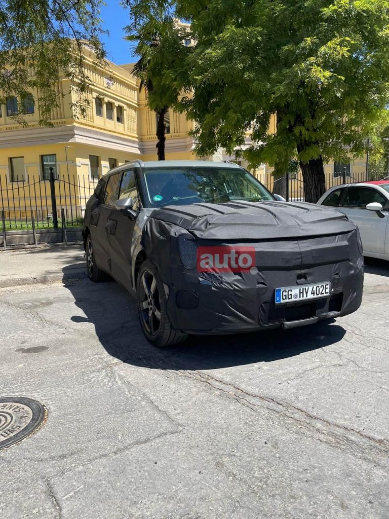 hd-spyshots-hyundai-santa-fe-kona-3