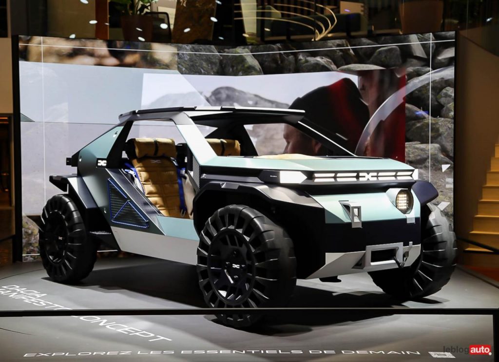 hd-mondial-de-paris-2022-dacia-manifesto-1