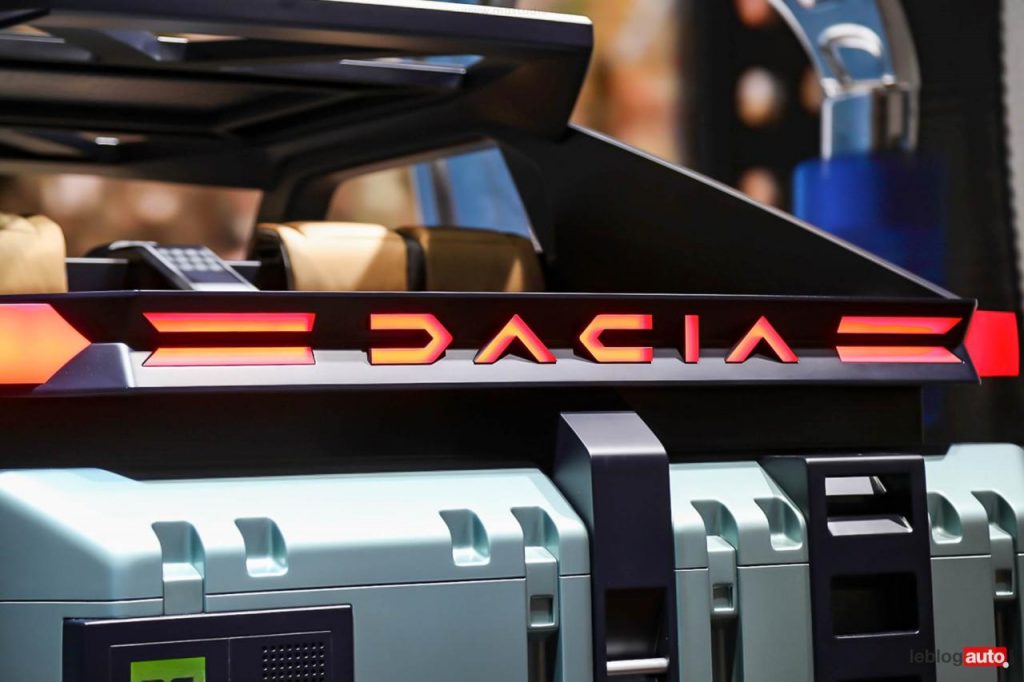 hd-mondial-de-paris-2022-dacia-manifesto-12