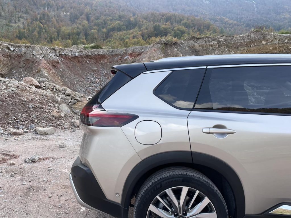 hd-nissan-x-trail