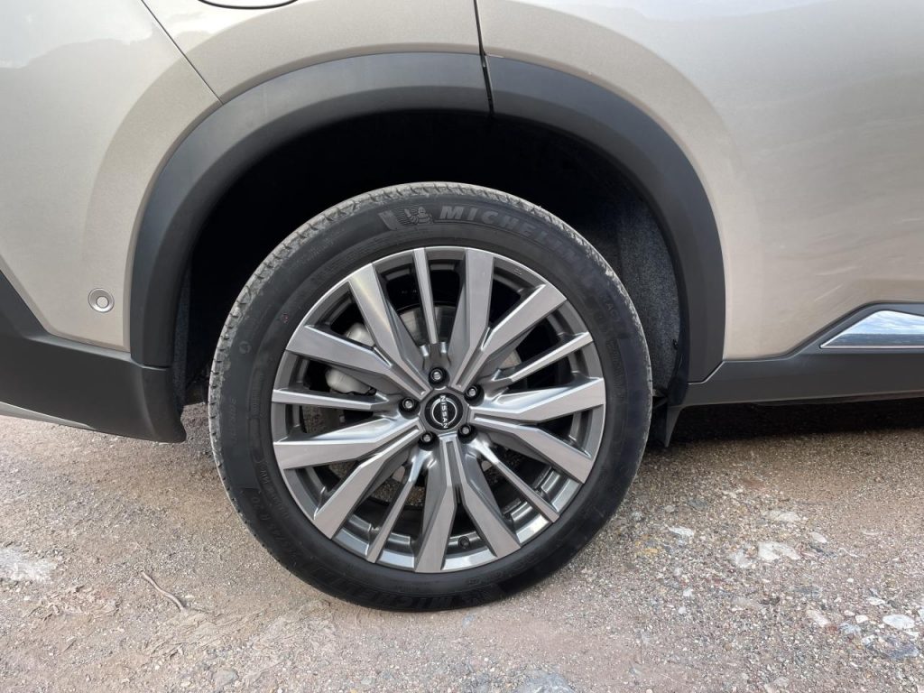 hd-nissan-x-trail-6