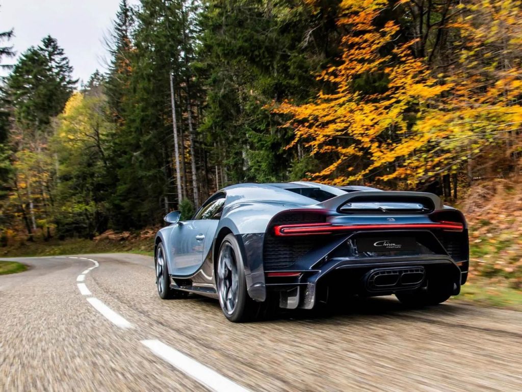 hd-bugatti-chiron-profilee-13