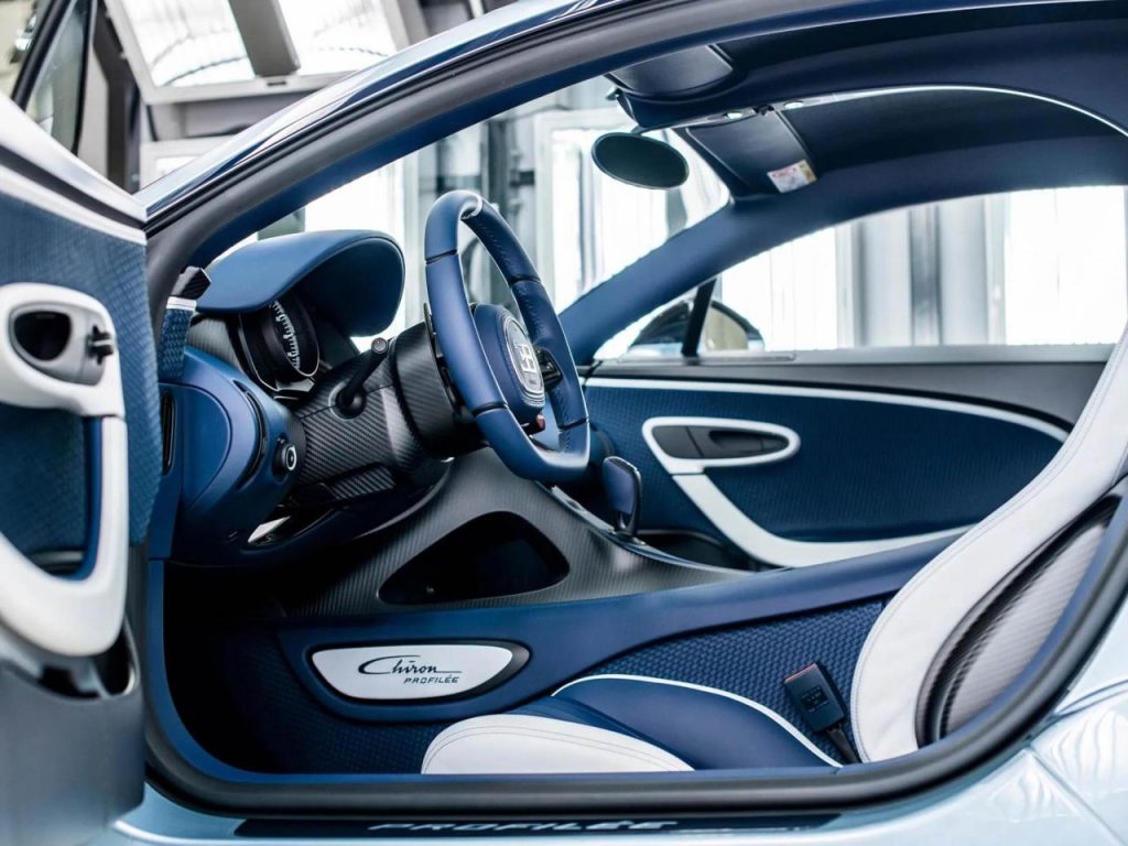 hd-bugatti-chiron-profilee-16