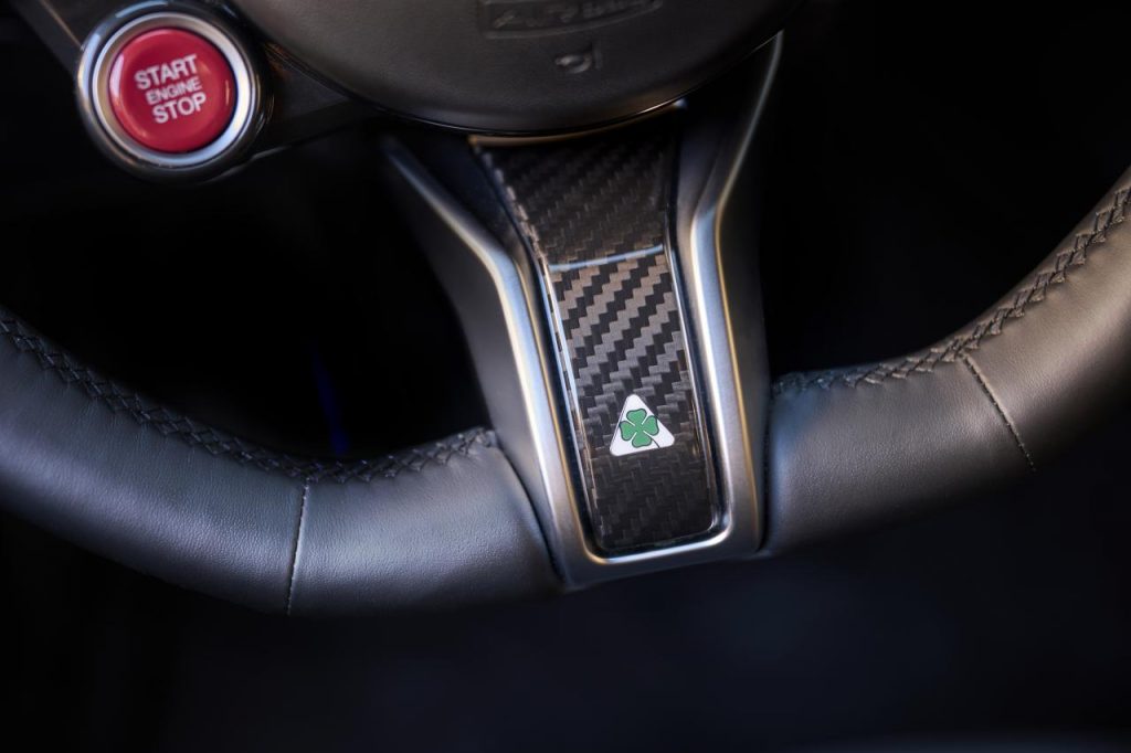 hd-alfa-romeo-giulia-et-stelvio-qv-2023-44