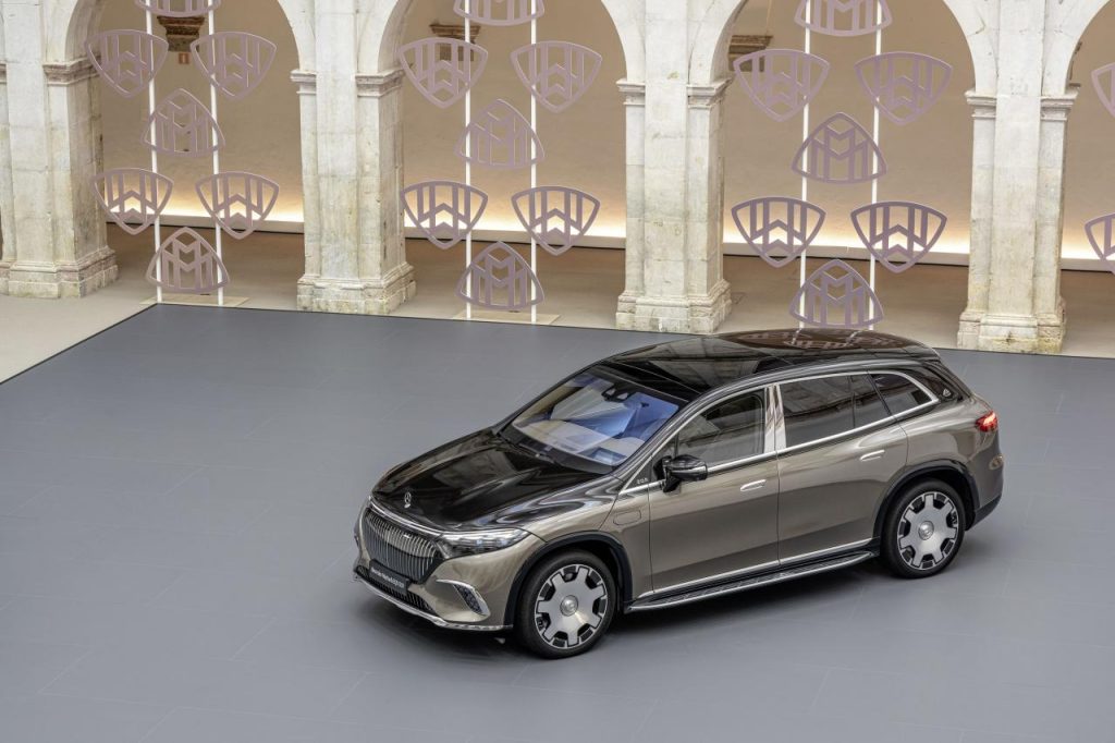hd-mercedes-maybach-eqs-suv-3