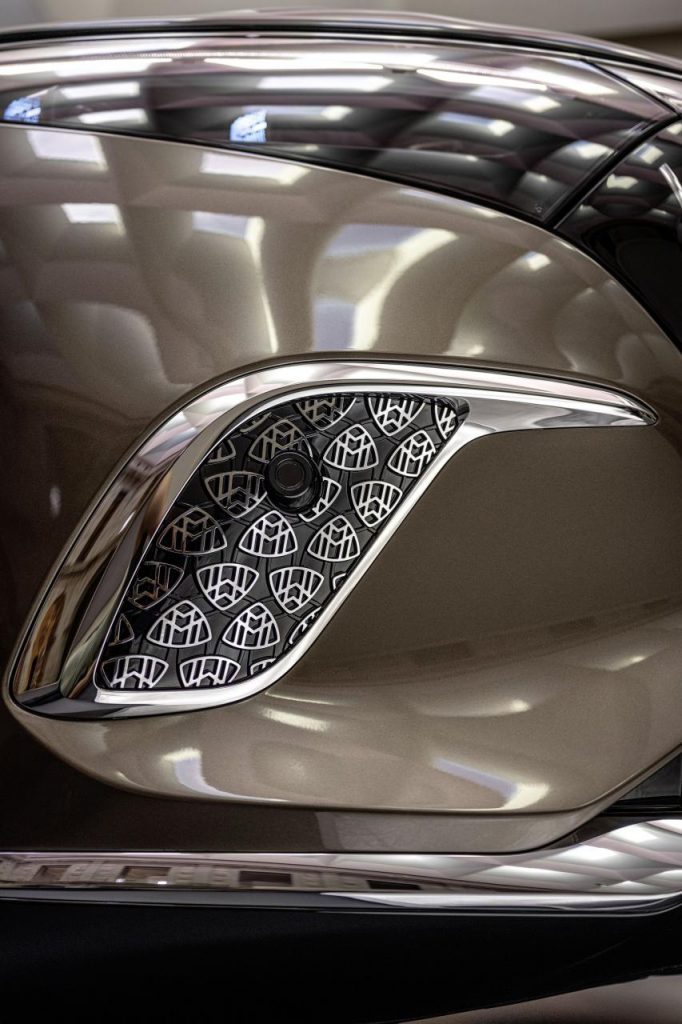 hd-mercedes-maybach-eqs-suv-5