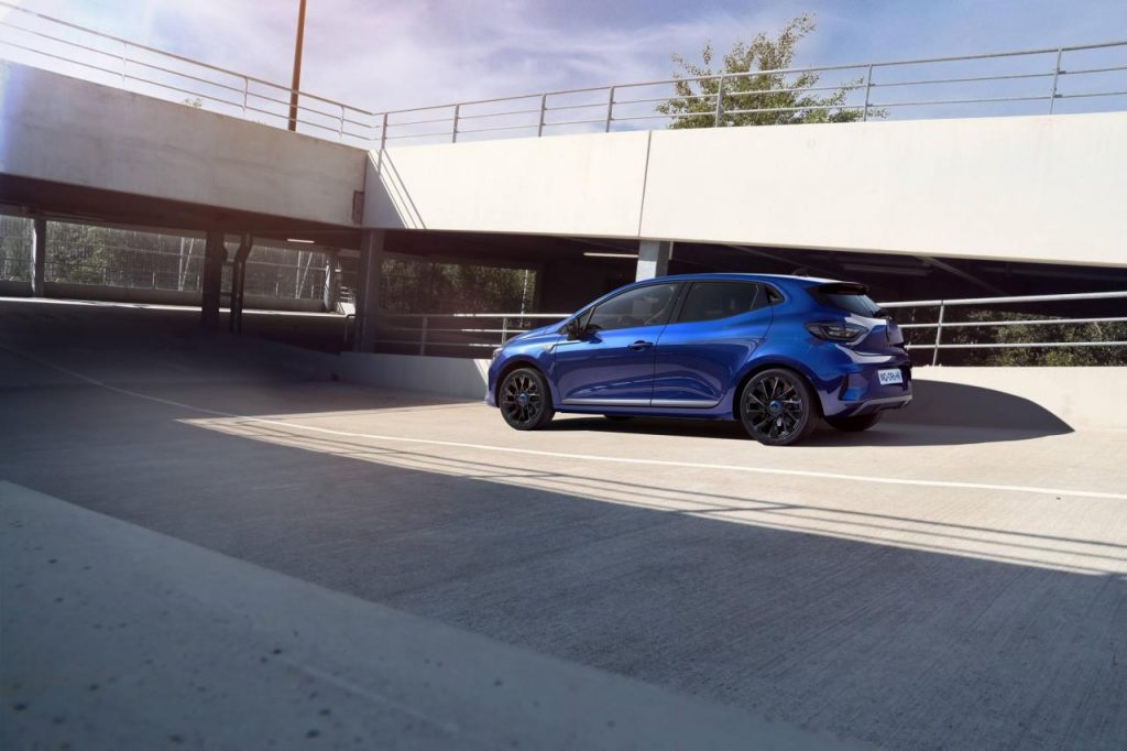 hd-renault-clio-v-facelift-2023-1