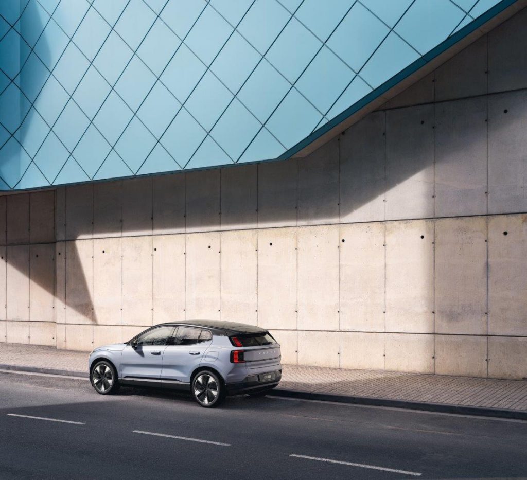 hd-volvo-ex30-2024-6