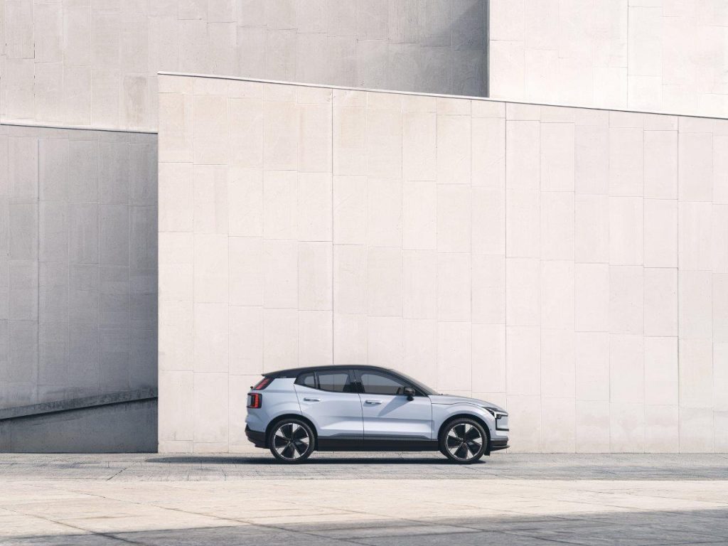 hd-volvo-ex30-2024-7