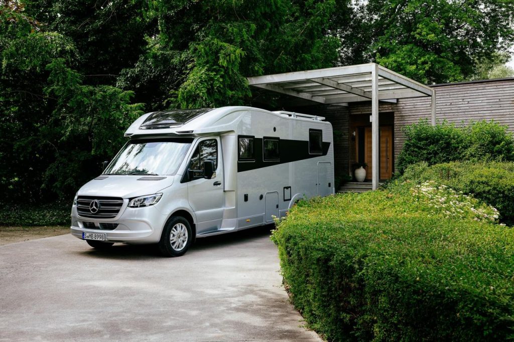 hd-mercedes-benz-vanlife-dusseldorf-2023-11