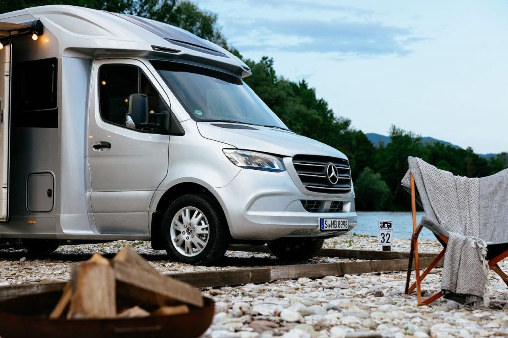 hd-mercedes-benz-vanlife-dusseldorf-2023-13