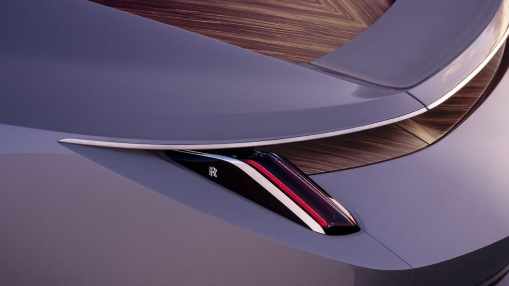 hd-rolls-royce-amethyst-droptail-5