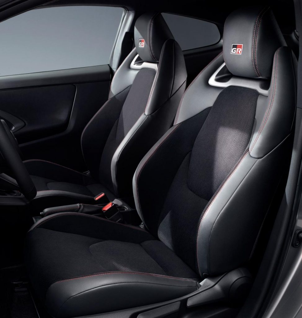 hd-gr-yaris-2024-8