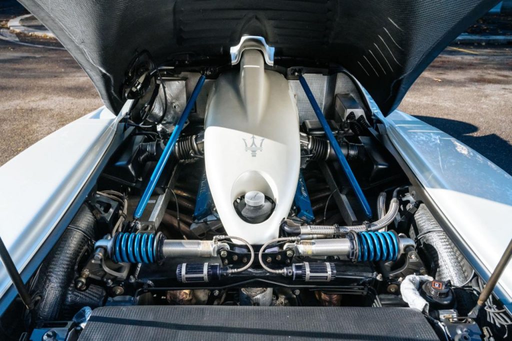 hd-maserati-mc12-13