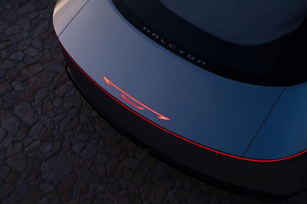 hd-chrysler-halcyon-concept-2024-33