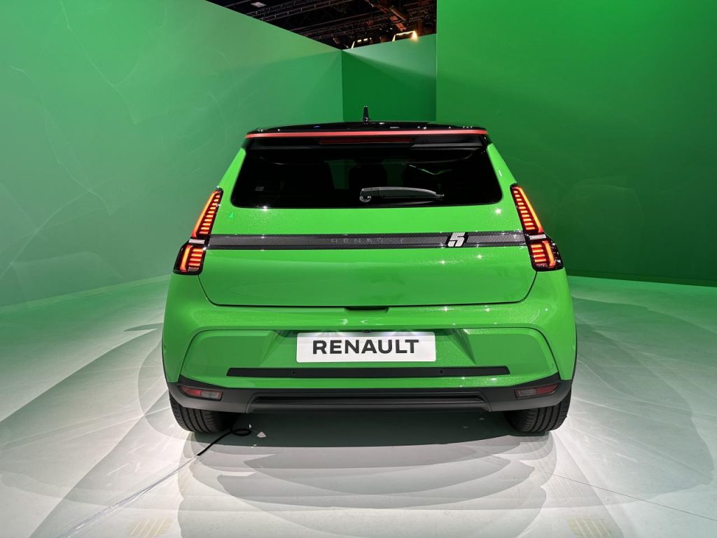 hd-renault-r5-etech-1