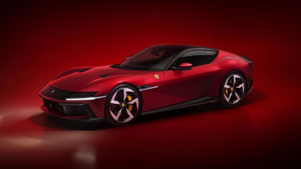 hd-ferrari-12cilindri-2024-16