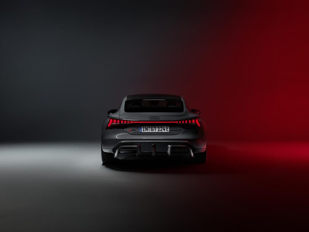 hd-audi-e-tron-gt-2024-17