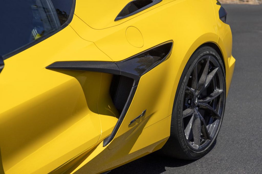 hd-corvette-zr-1-2024-8