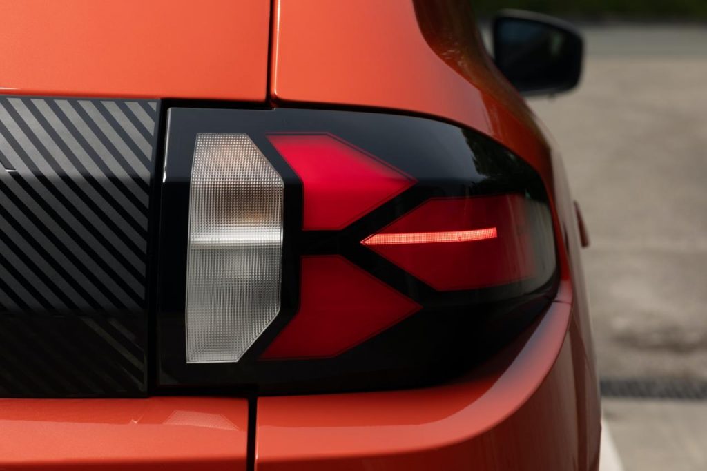 hd-essai-dacia-spring-11