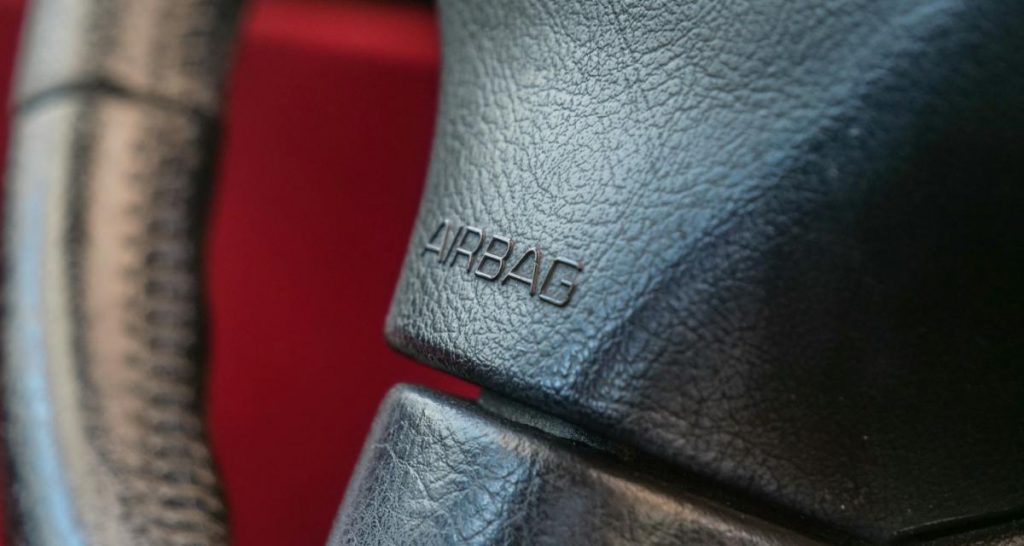 Nouvelle Calédonie : tué par son airbag Takata, à l’arrêt ?