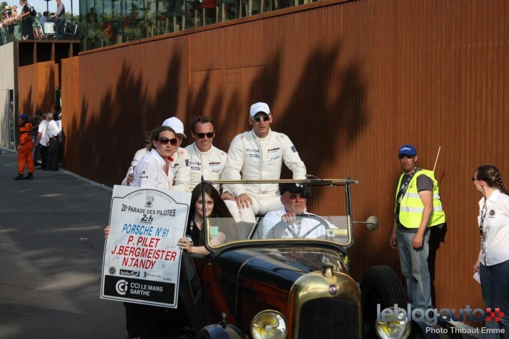 hd-24_heures_du_mans_2014_les_pilotes_la_parade_2-15