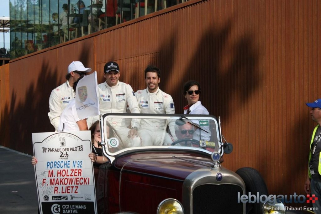 hd-24_heures_du_mans_2014_les_pilotes_la_parade_2-16