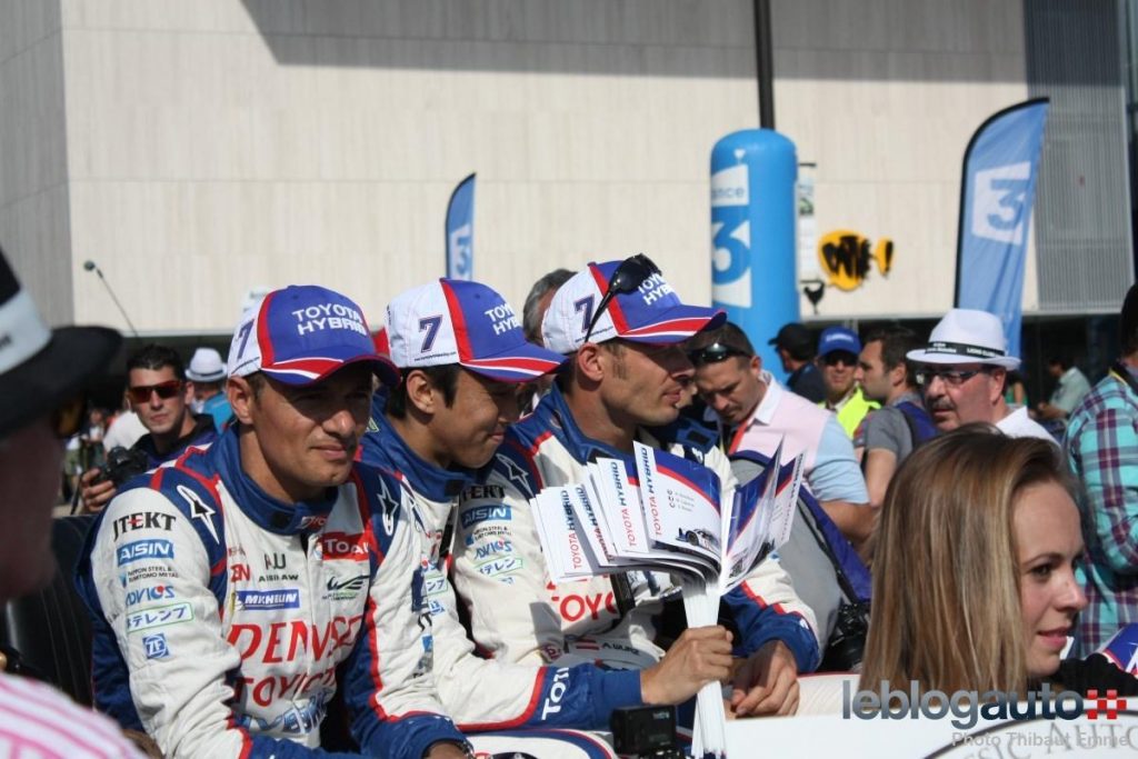 hd-24_heures_du_mans_2014_les_pilotes_la_parade_2-27