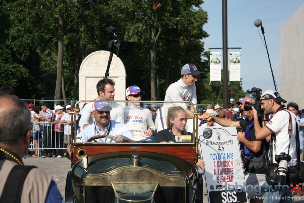 hd-24_heures_du_mans_2014_les_pilotes_la_parade_2-28