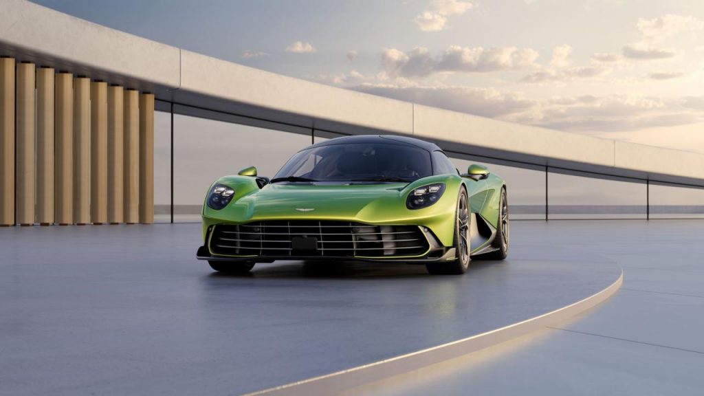 hd-aston-martin-valhalla-2025 (16)