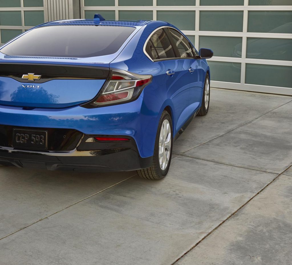 hd-dtroit_2015_chevrolet_volt_1-13