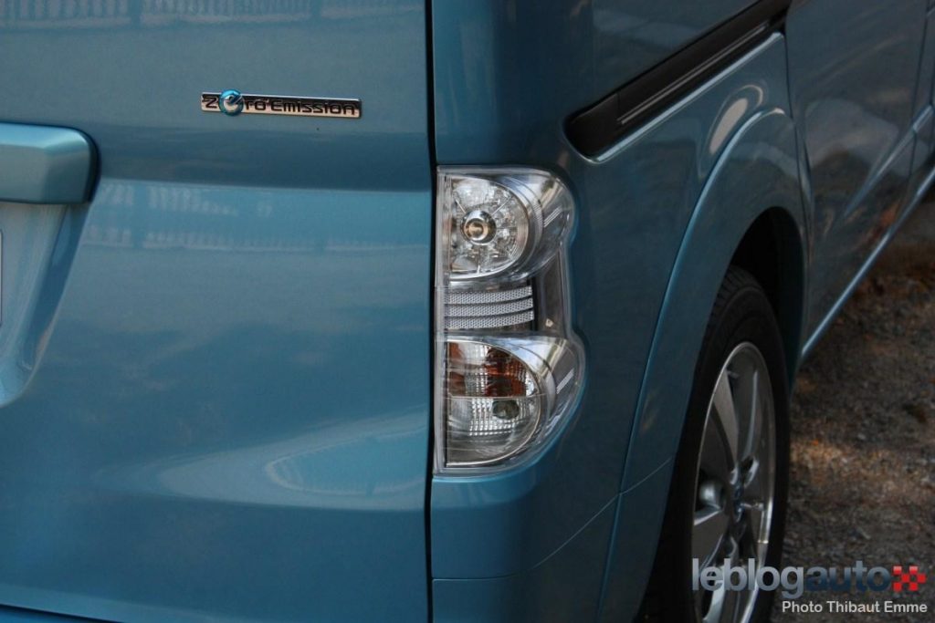 hd-essai_e_nv200_evalia_taxi_lectrique_1-9