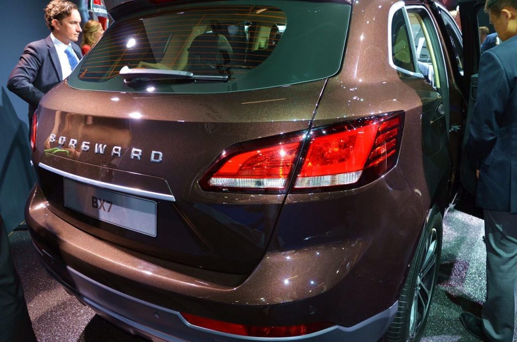 hd-francfort_2015_live_borgward_bx7_1-11