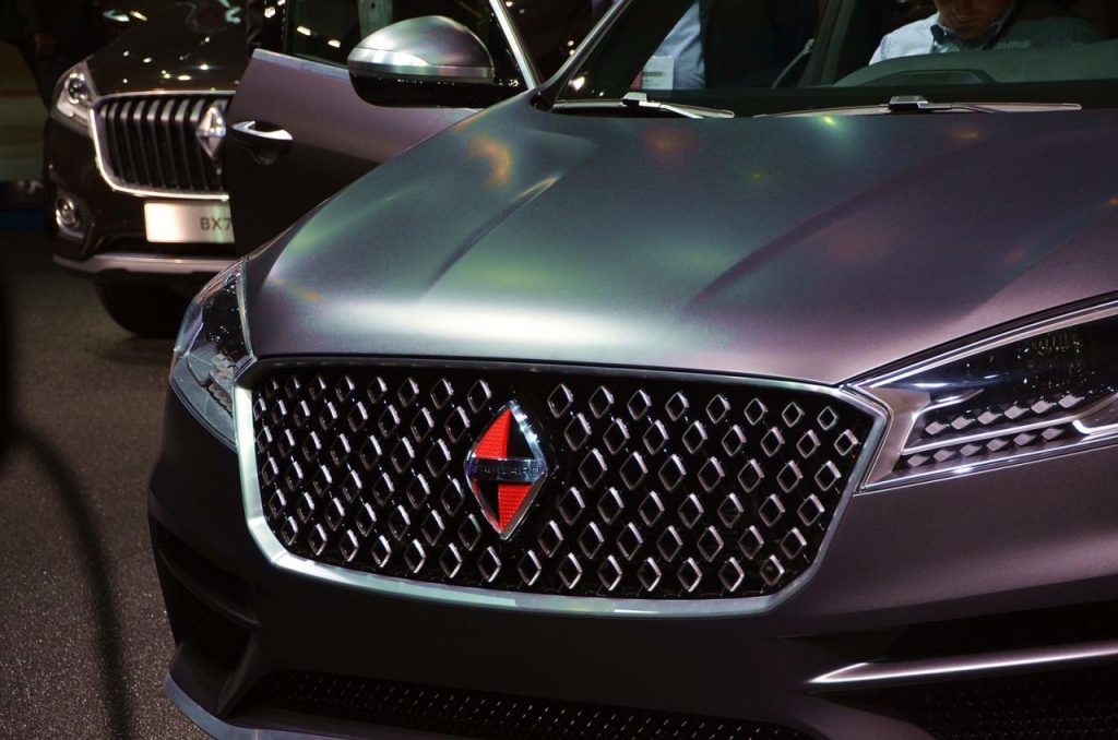 hd-francfort_2015_live_borgward_bx7_1-16