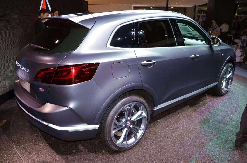 hd-francfort_2015_live_borgward_bx7_1-19