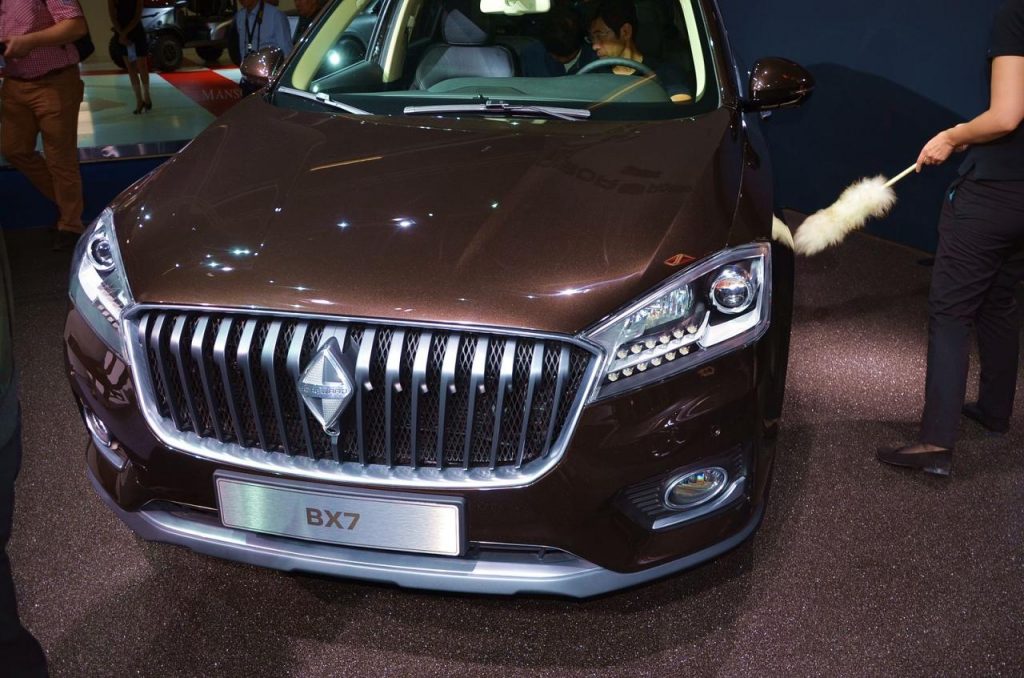 hd-francfort_2015_live_borgward_bx7_1-21