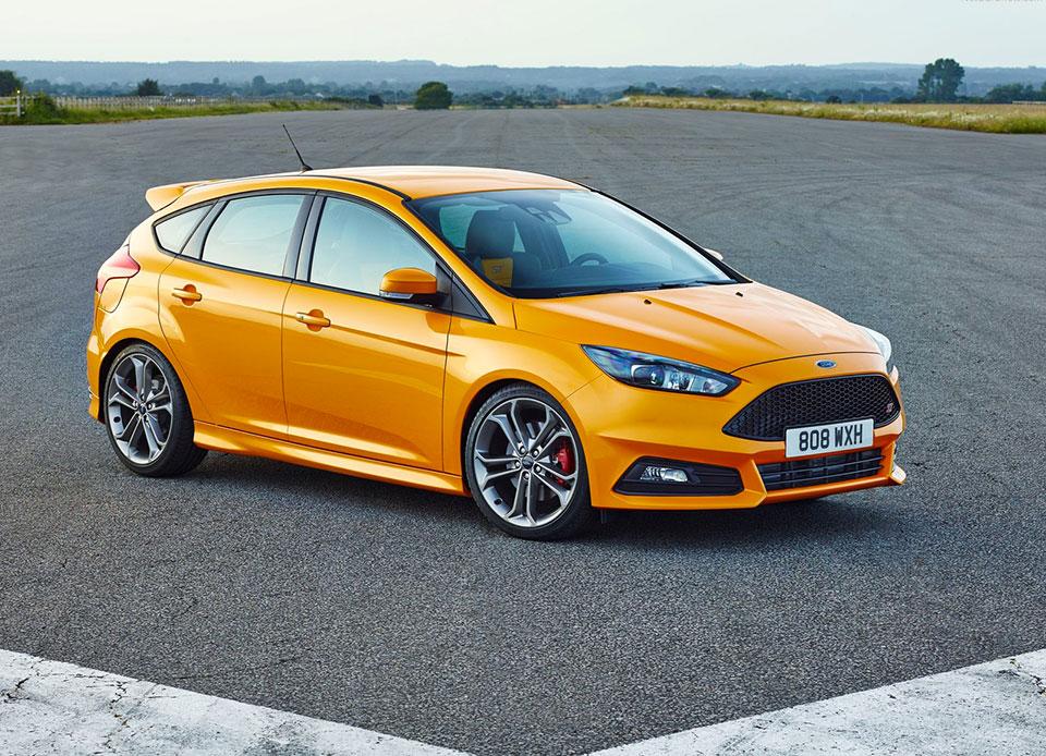 hd-goodwood_2014_ford_focus_st_1-13
