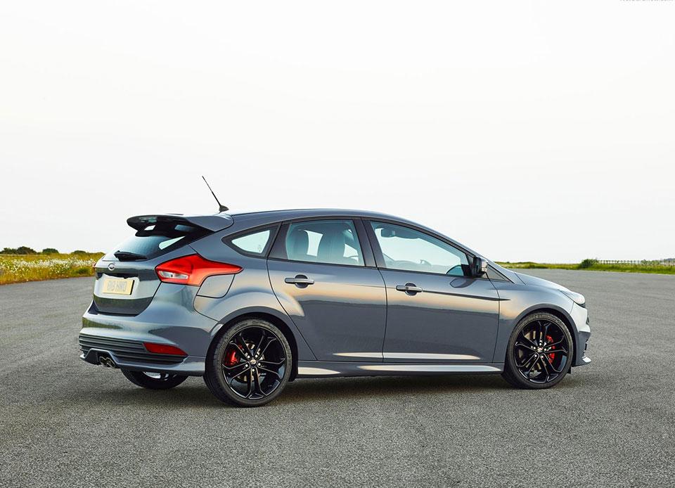 hd-goodwood_2014_ford_focus_st_1-5