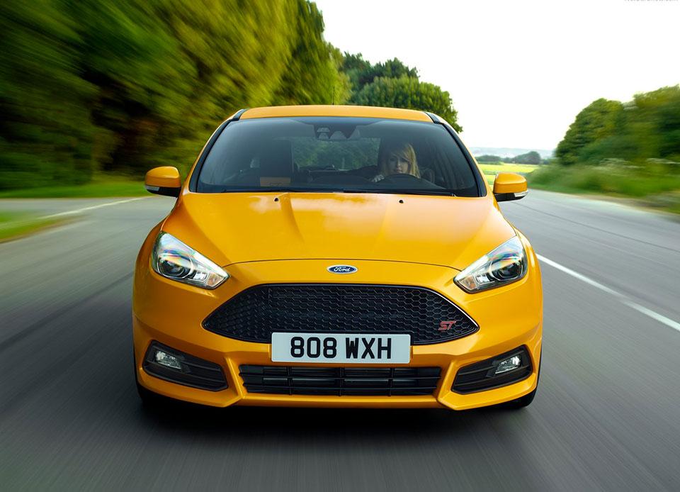 hd-goodwood_2014_ford_focus_st_1-7
