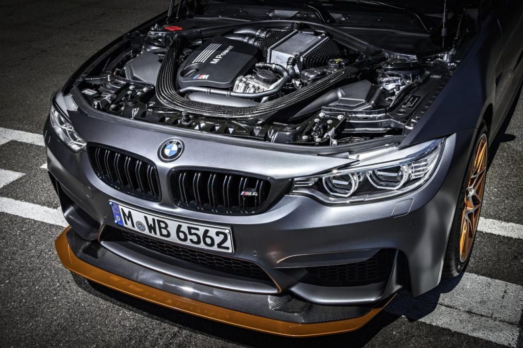 hd-la_bm4_gts_est_lche_1-35