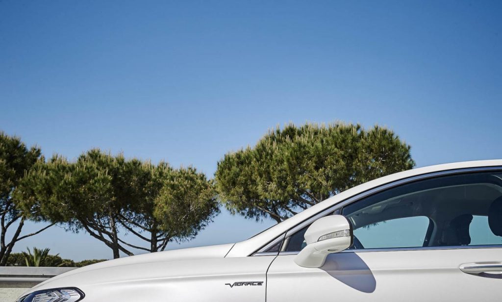 hd-lancement_de_la_gamme_ford_vignale_1-1