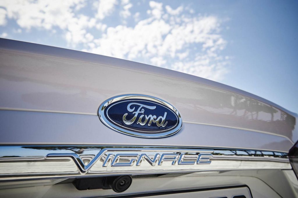 hd-lancement_de_la_gamme_ford_vignale_1-15